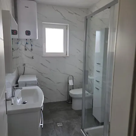 Tomislav Apartment Vodice